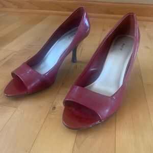 Patent Leather Red Women’s Shoes/ Heels. Size 8